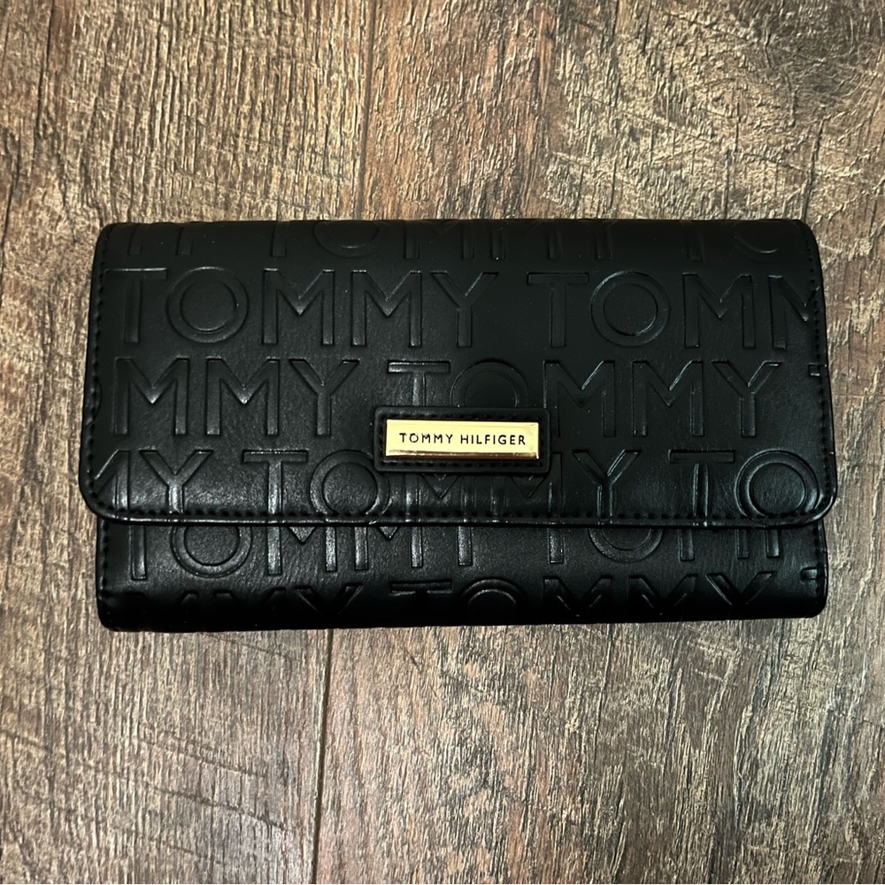 tommy wallet